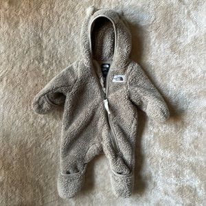 0-3 Mo North Face Winter suit